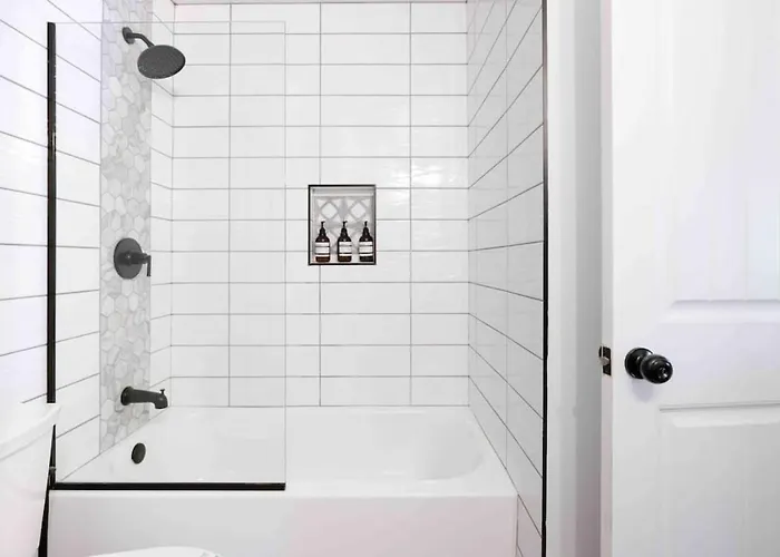 Casa vacanze Fun Pool With Outdoor Shower.bar.close To Old Town