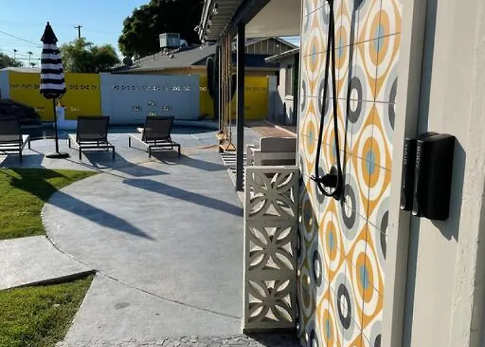 Holiday home Fun Pool With Outdoor Shower.bar.close To Old Town *