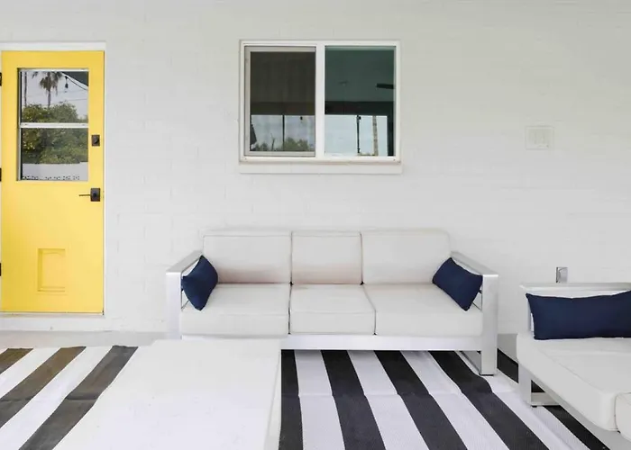 Fun Pool With Outdoor Shower.bar.close To Old Town Casa vacanze Tempe